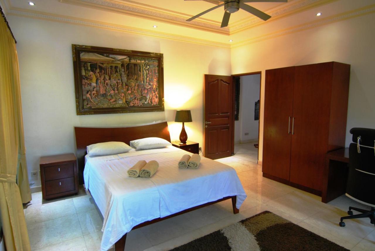 Villa Asih Ketewel Buitenkant foto